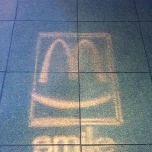 Meet your Posher, Kaina